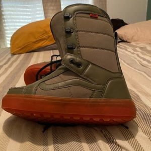 Vans High standards OG Men’s snowboard boots SZ 9.5